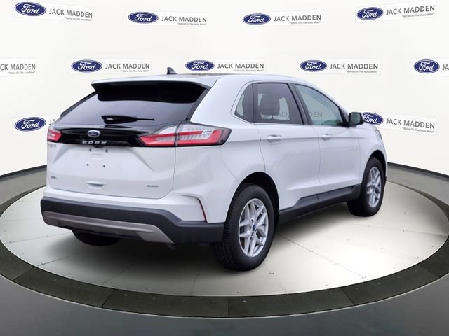 Certified 2022 Ford Edge SEL w/ Convenience Package AWD/4WD image 4