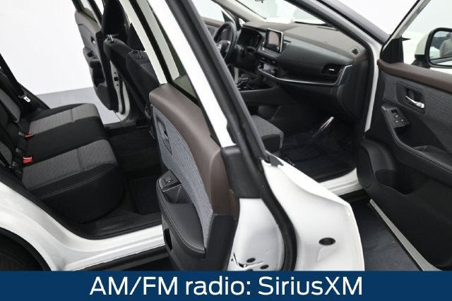 Used 2023 Nissan Rogue SV AWD/4WD image 13