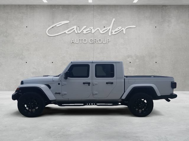 Used 2025 Jeep Gladiator Sport AWD/4WD image 14