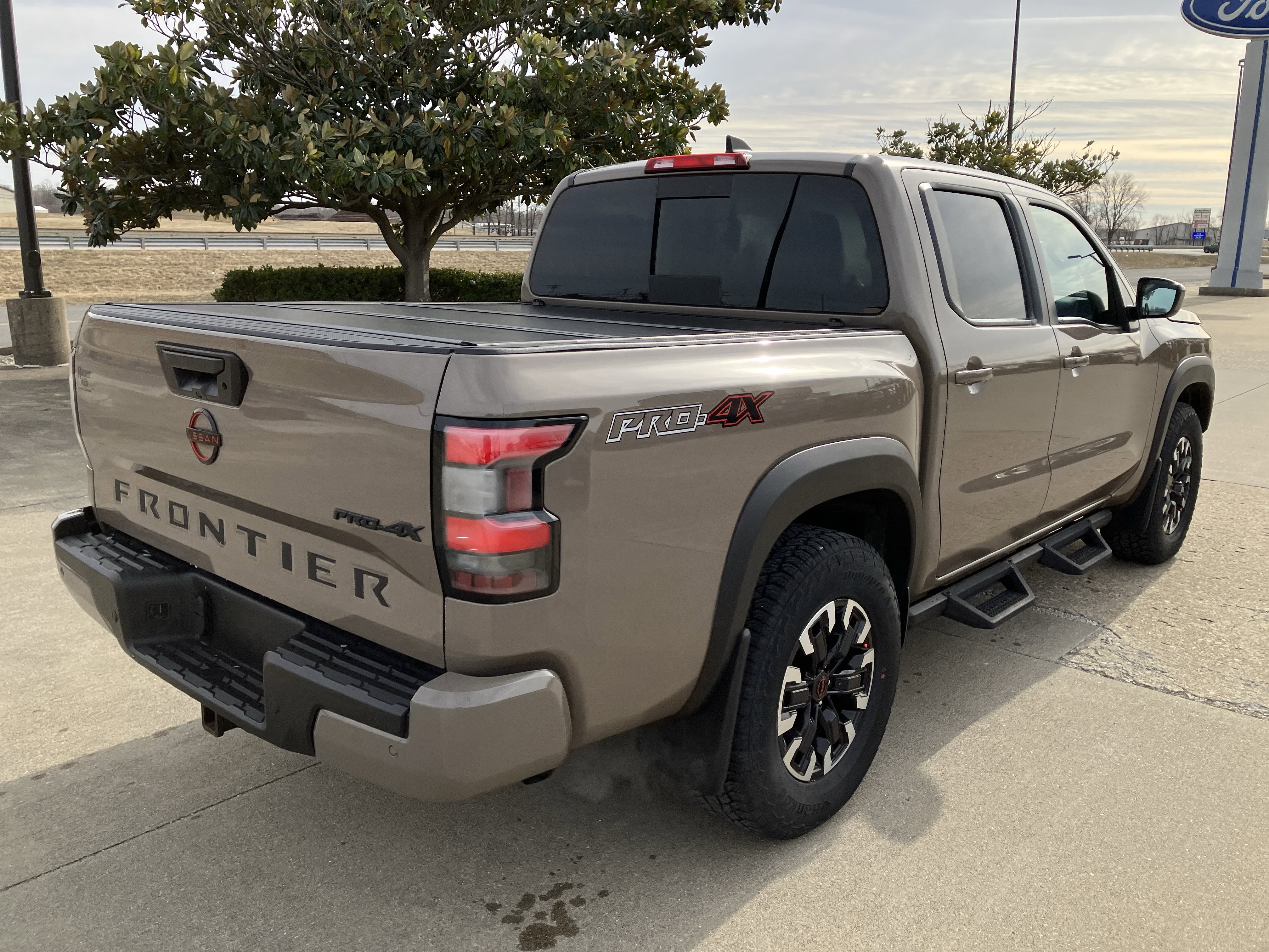 Used 2024 Nissan Frontier PRO-4X w/ Technology Package image 5
