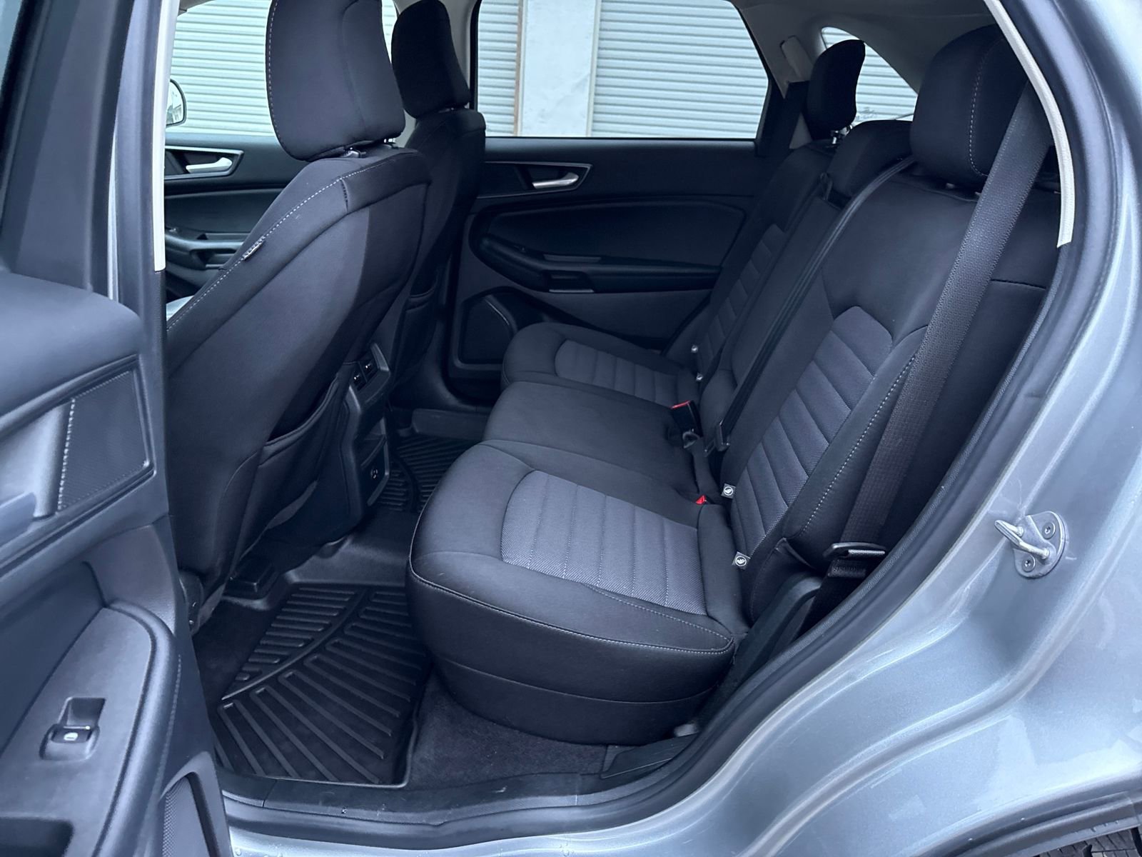 Certified 2022 Ford Edge SE w/ Black Appearance Package image 25