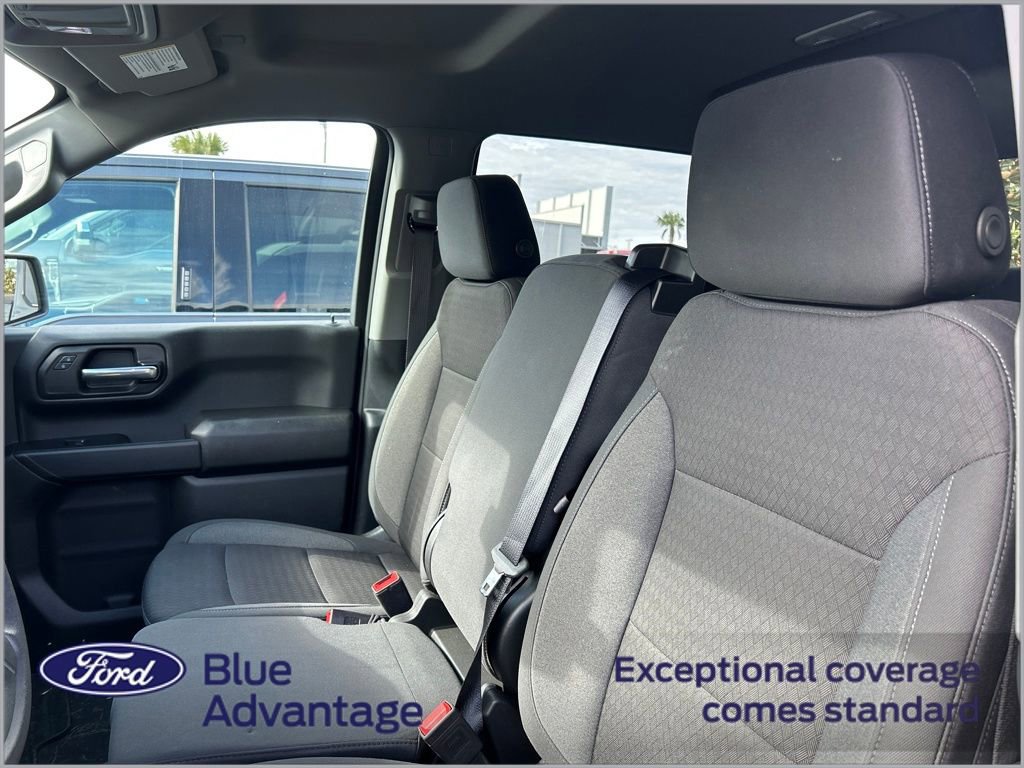 Used 2025 Chevrolet Silverado 1500 Custom image 11