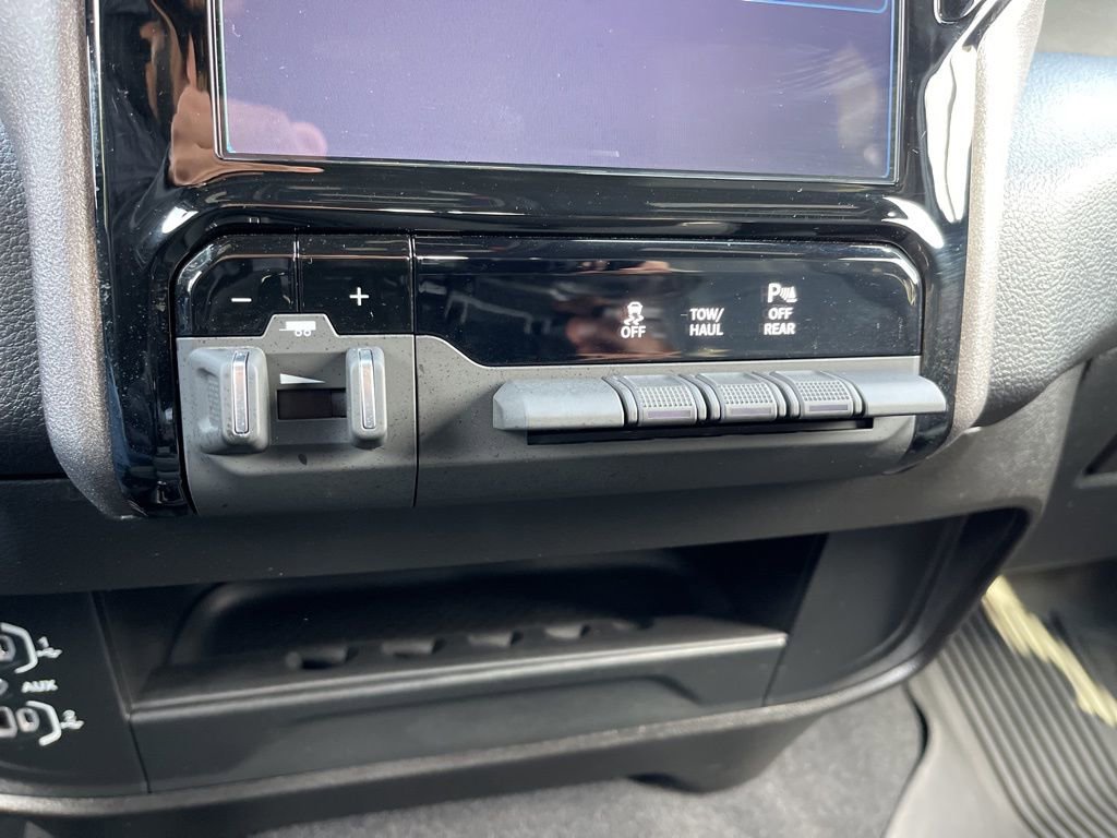 Used 2024 RAM 2500 Tradesman w/ Safety Group image 12