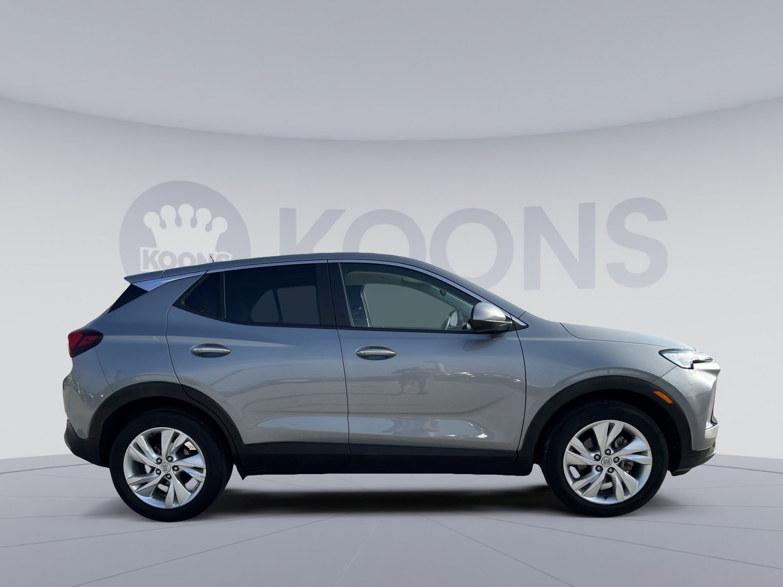 Used 2024 Buick Encore GX Preferred w/ Comfort Package FWD image 8