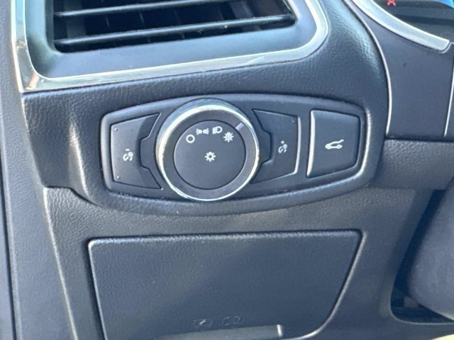 Certified 2018 Ford Edge Titanium FWD image 21