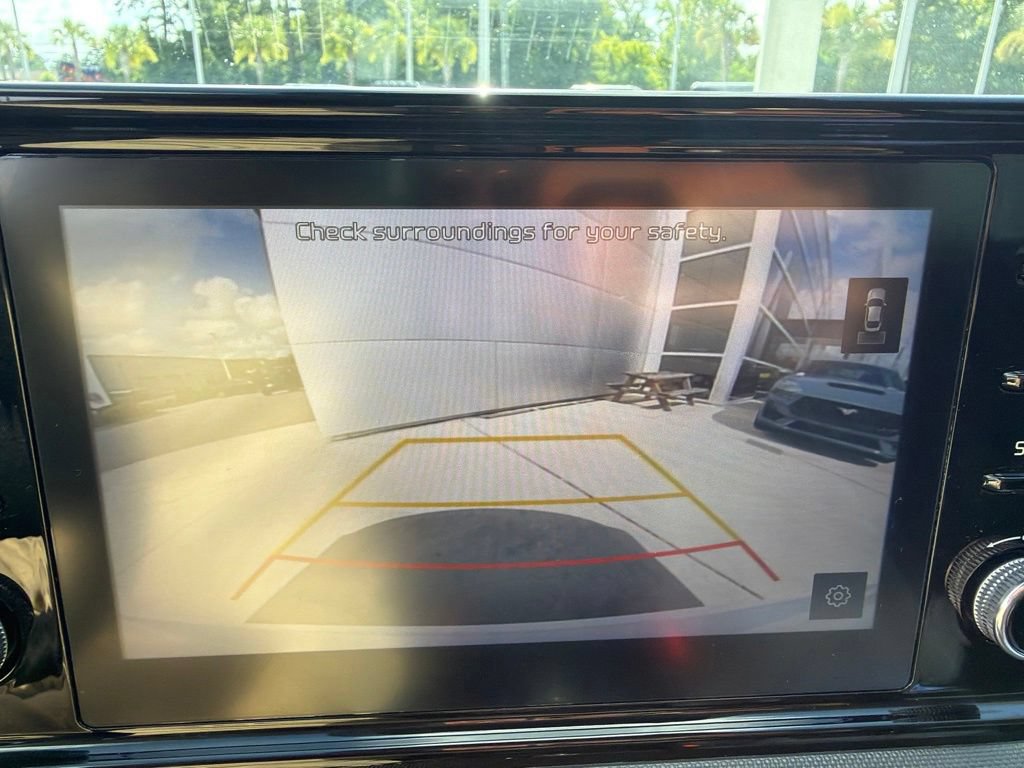 Used 2022 Kia K5 LXS FWD image 25
