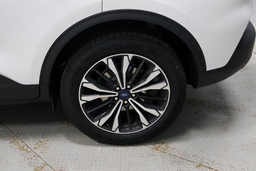 Certified 2022 Ford Escape SE w/ SE Sport Appearance Package image 19