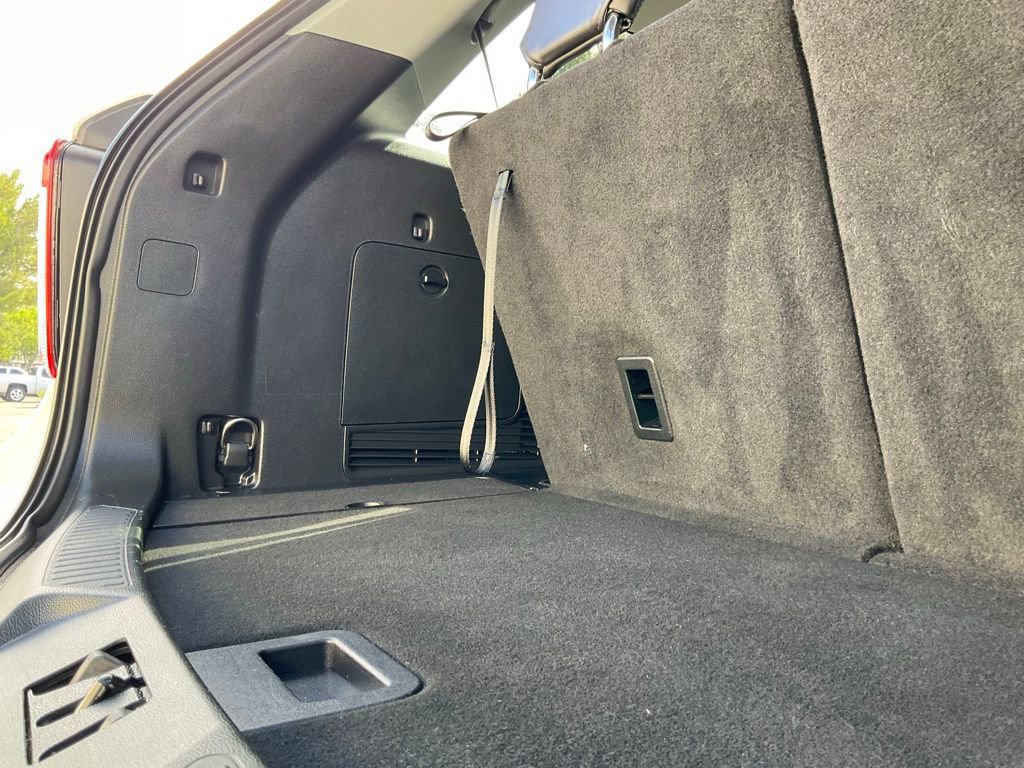 Certified 2022 Ford Explorer XLT w/ Equipment Group 202A image 28