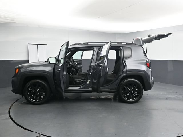 Used 2022 Jeep Renegade Altitude AWD/4WD image 38