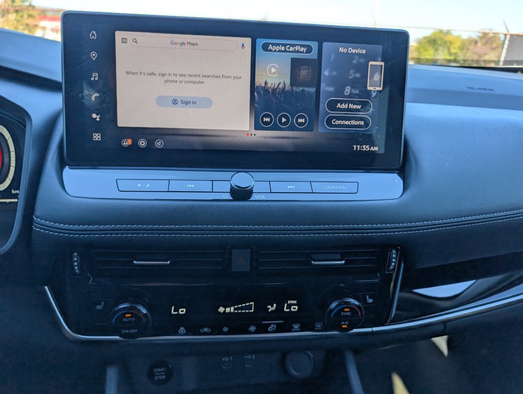 Used 2024 Nissan Rogue SL AWD/4WD image 19