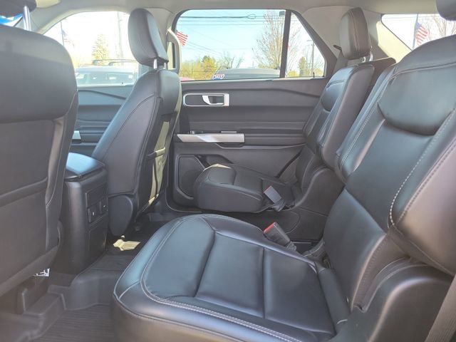 Certified 2023 Ford Explorer XLT w/ Equipment Group 202A image 25