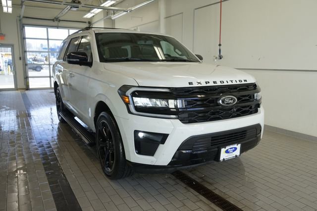 Certified 2024 Ford Expedition Limited image 16