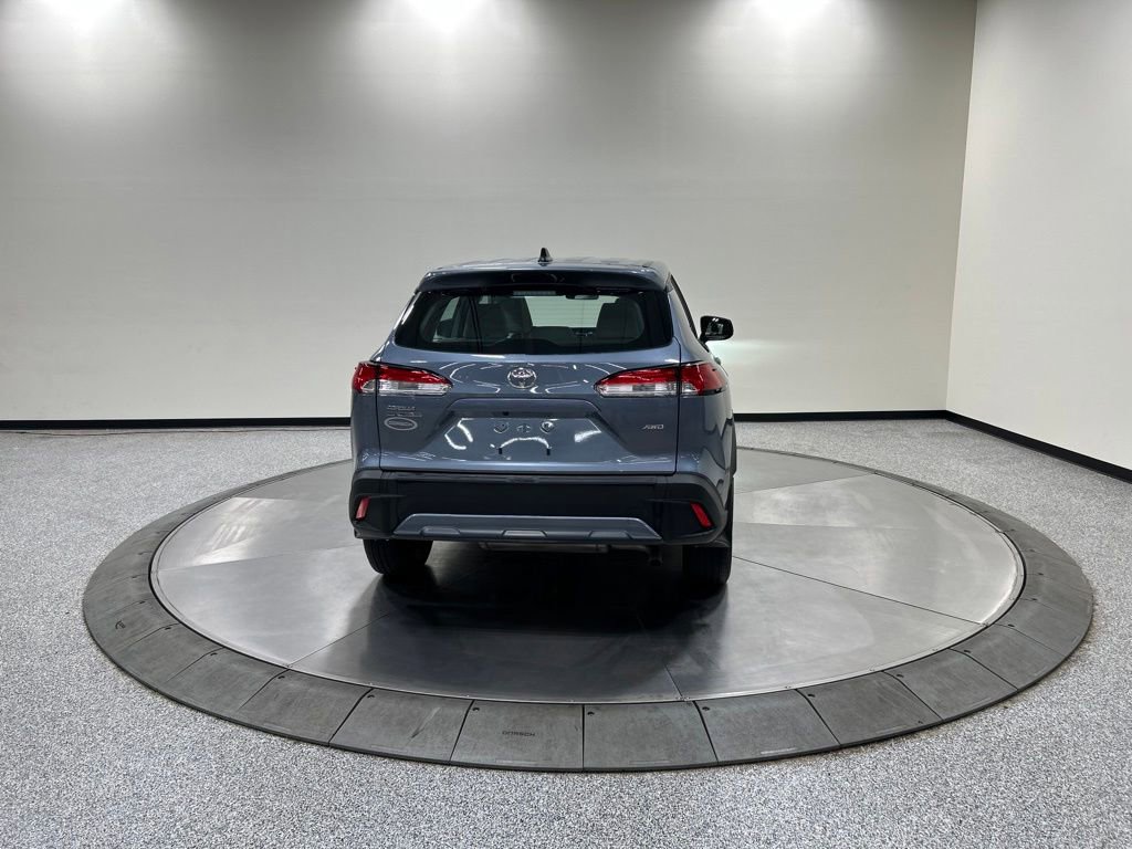 Used 2022 Toyota Corolla Cross L AWD/4WD image 8