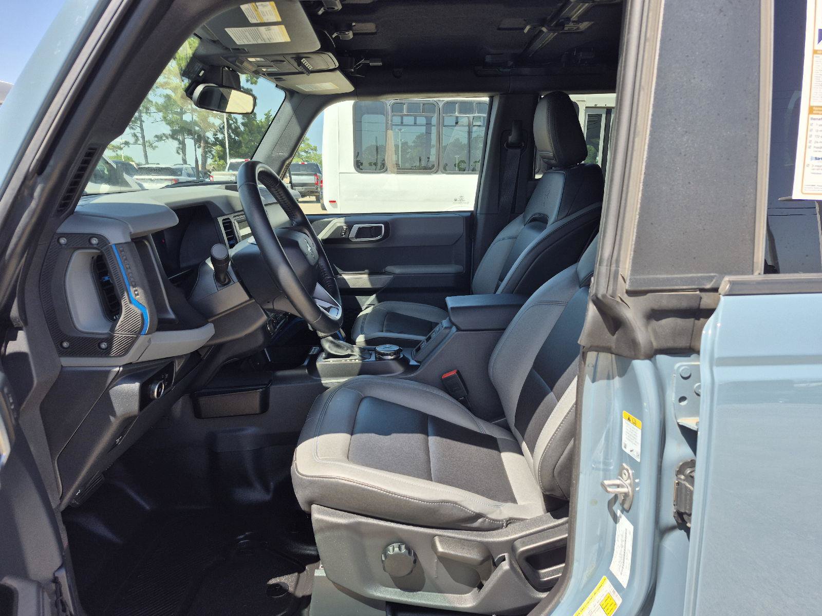 Certified 2023 Ford Bronco Black Diamond AWD/4WD image 2