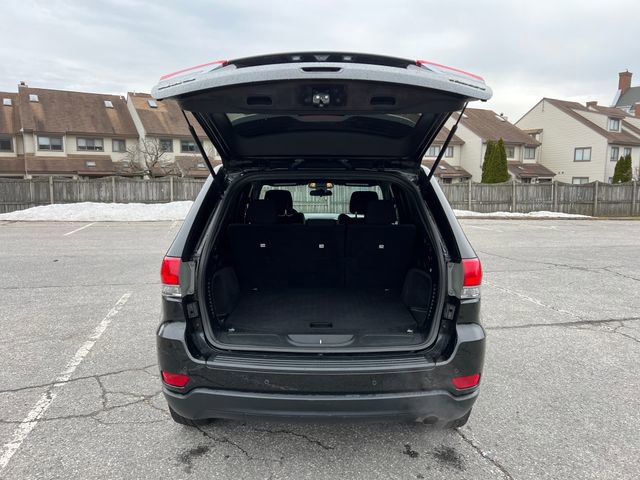 Used 2018 Jeep Grand Cherokee Laredo image 28