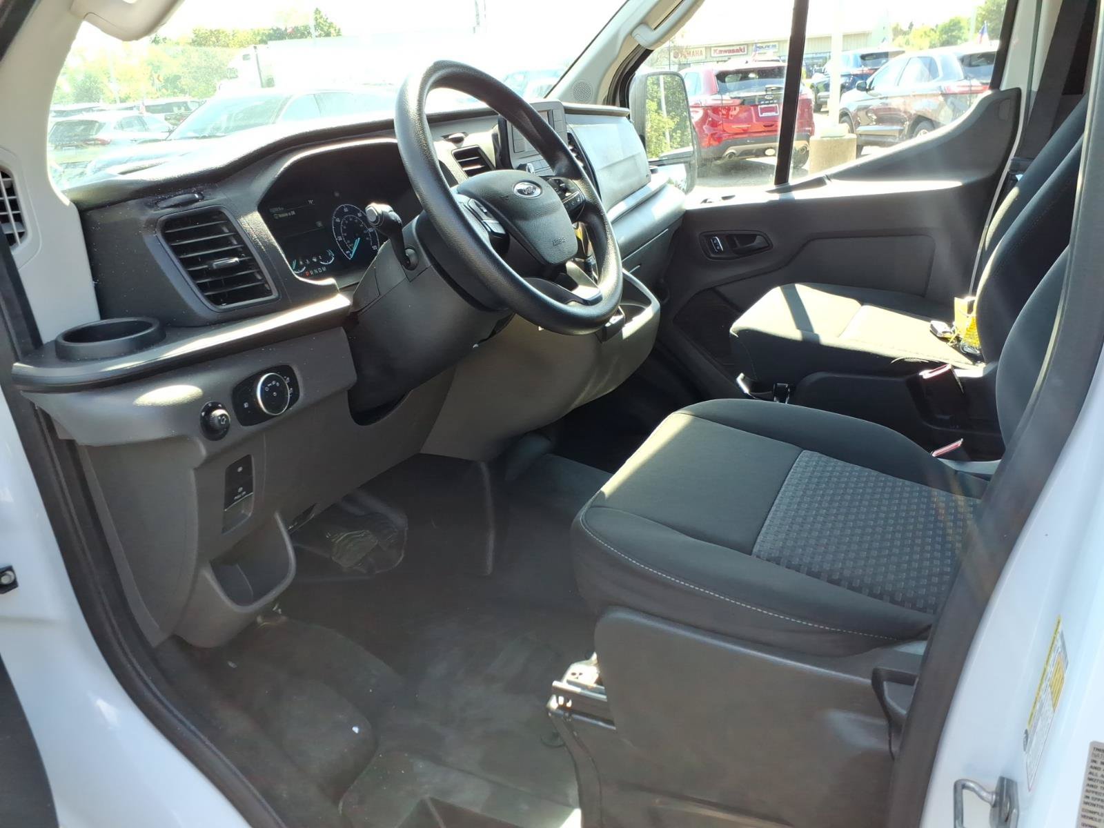 Certified 2025 Ford Transit 250 Low Roof w/ Exterior Upgrade Package RWD image 14