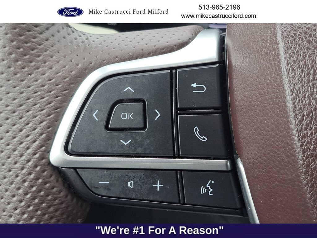 Used 2024 Toyota Sienna Platinum image 13