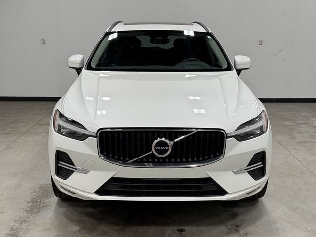 Used 2022 Volvo XC60 B5 Momentum AWD/4WD image 4