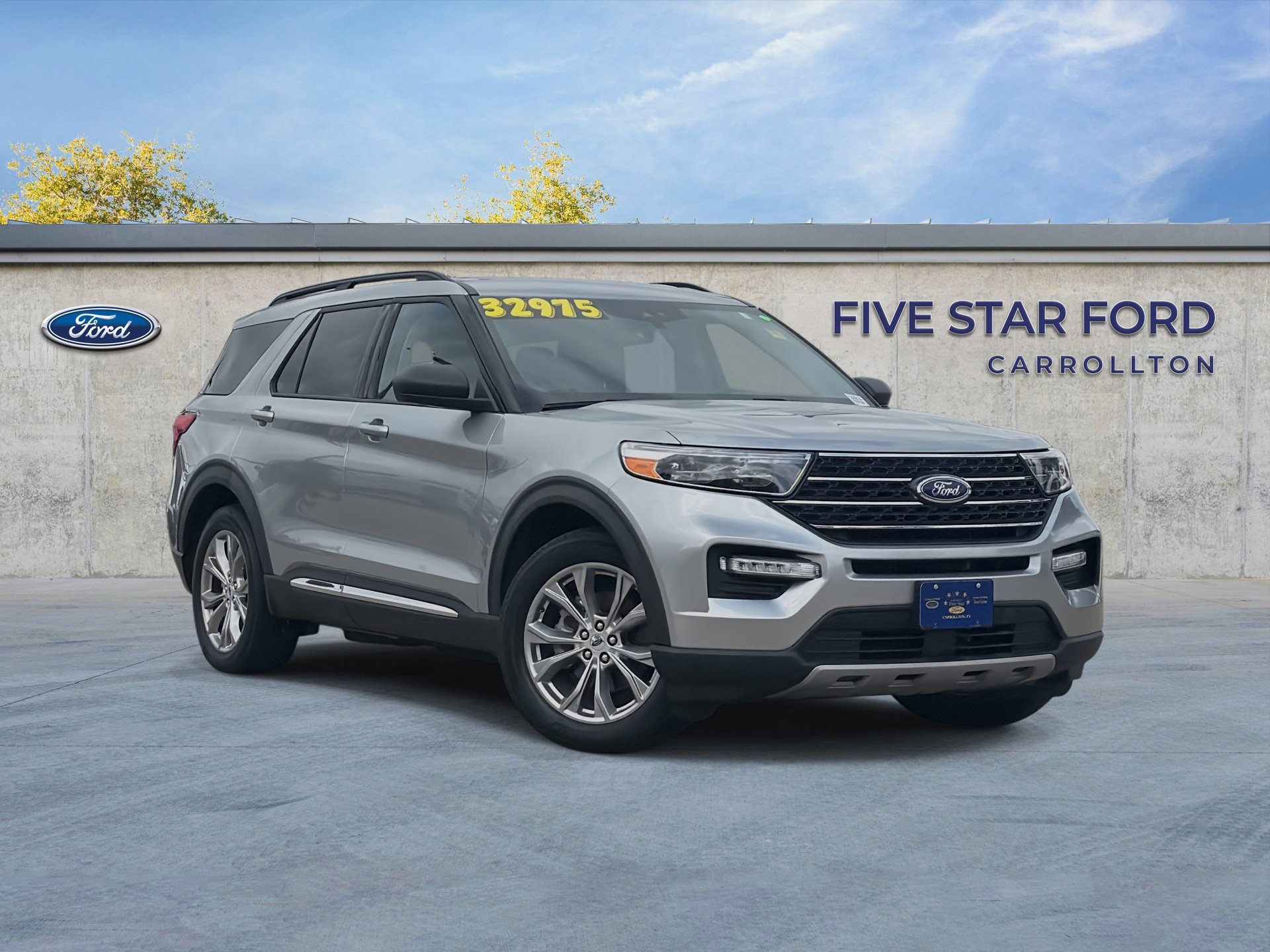 Certified 2023 Ford Explorer XLT w/ Equipment Group 202A