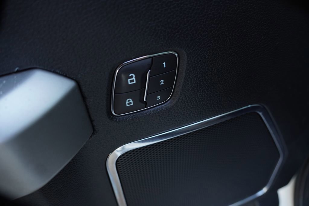 Certified 2020 Ford F150 Lariat w/ Equipment Group 502A Luxury image 22