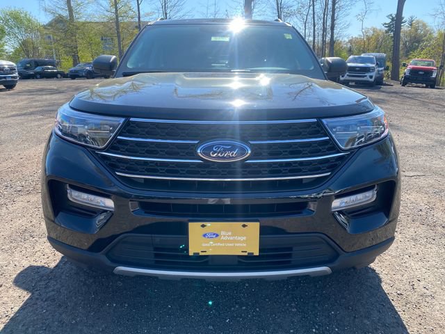 Certified 2022 Ford Explorer XLT w/ Equipment Group 202A AWD/4WD image 2