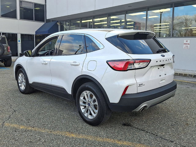 Certified 2022 Ford Escape SE image 4