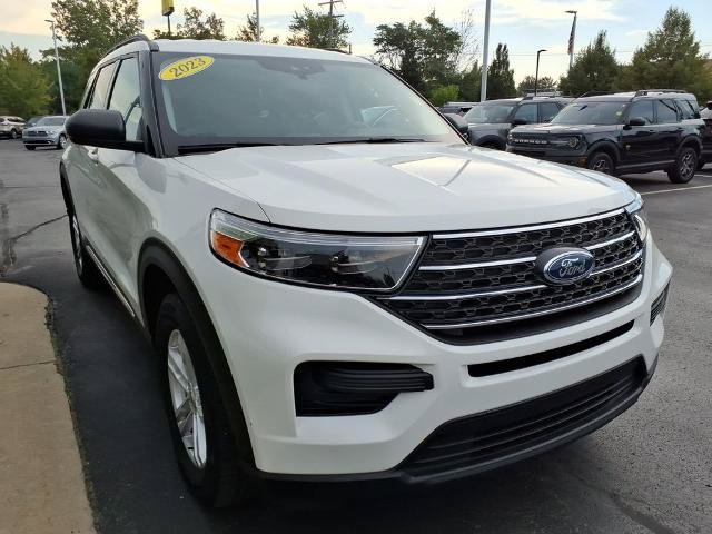 Certified 2023 Ford Explorer XLT w/ Class IV Trailer Tow Package AWD/4WD image 3