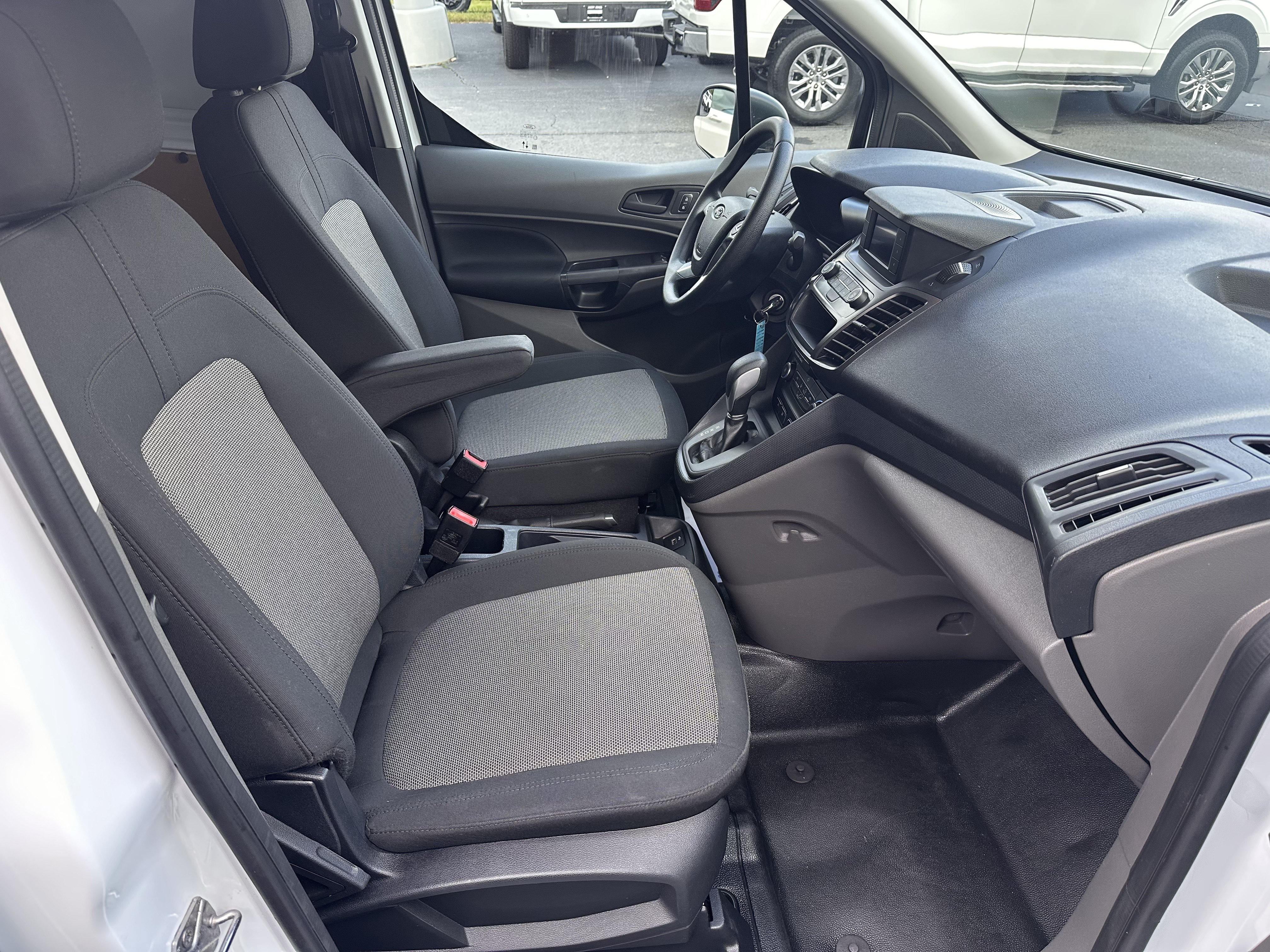 Certified 2023 Ford Transit Connect XL FWD image 14
