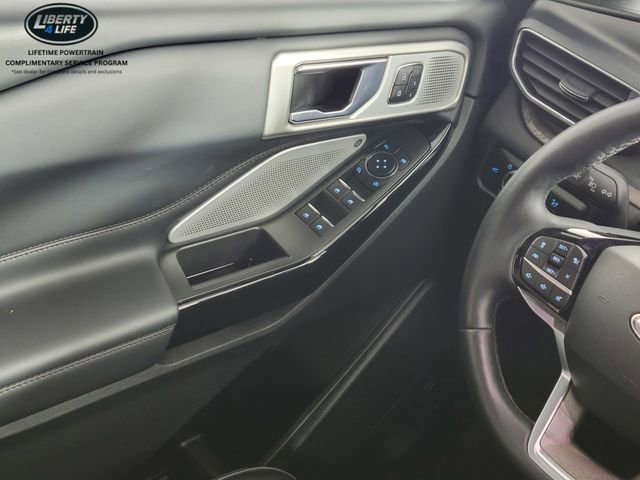 Certified 2023 Ford Explorer Platinum w/ Technology Package image 32