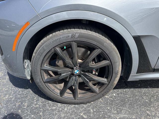 Used 2024 BMW X7 M60i w/ Executive Package image 7