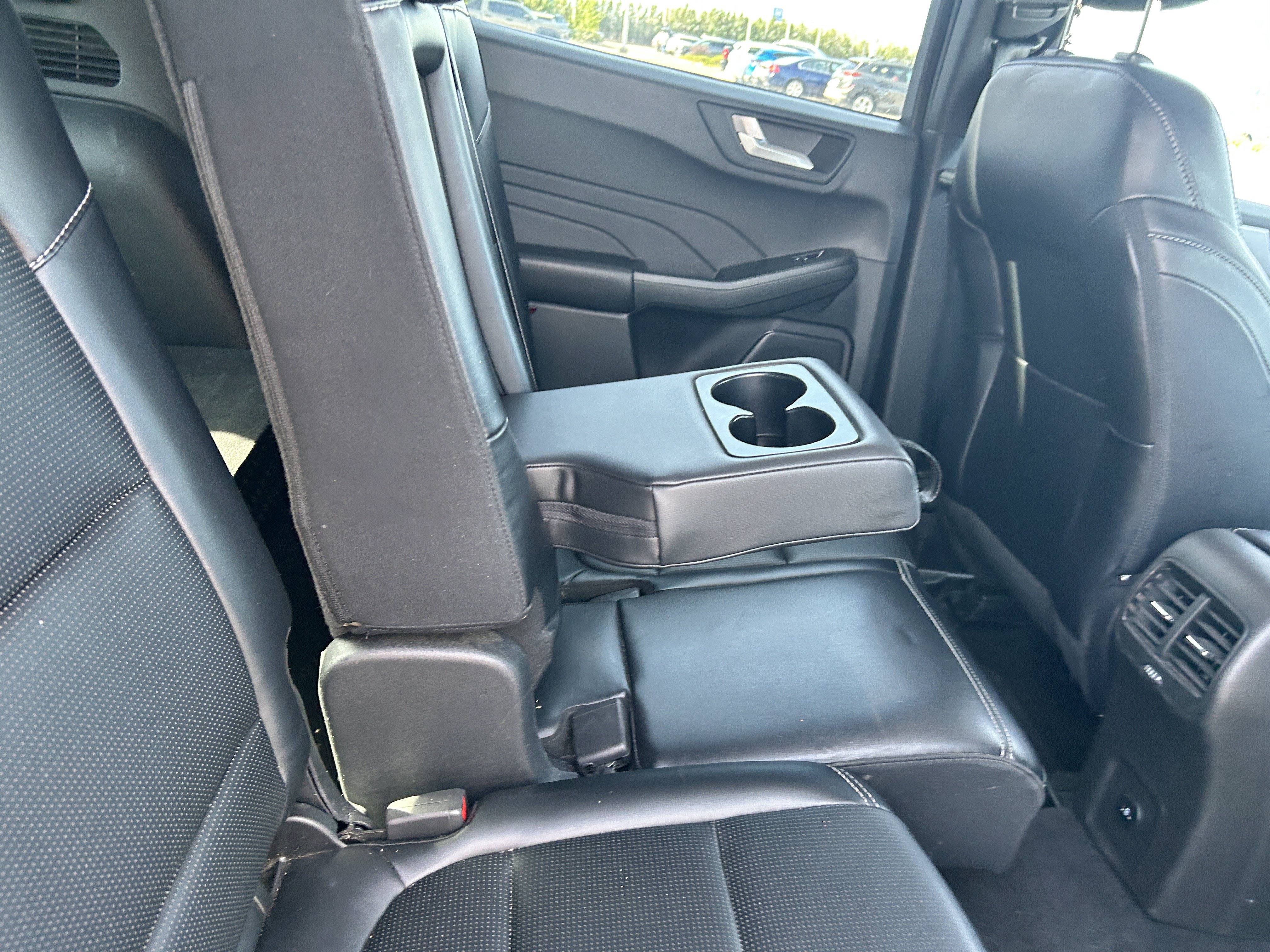 Certified 2025 Ford Escape Platinum AWD/4WD image 12