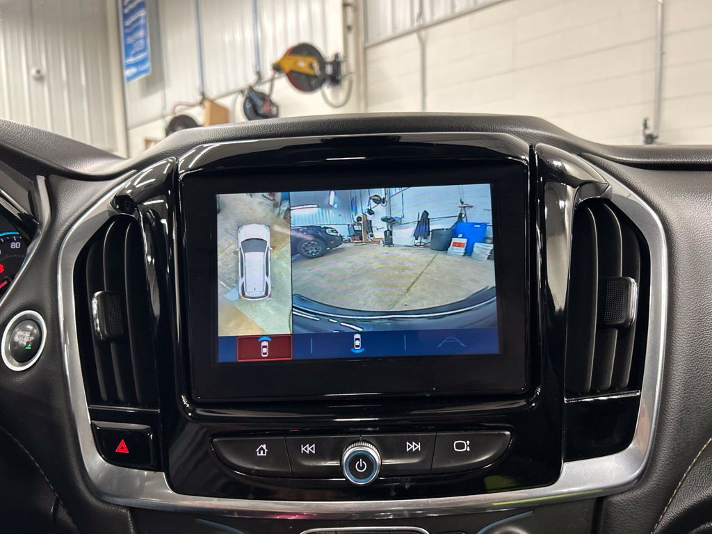 Used 2019 Chevrolet Traverse RS w/ LPO, Floor Liner Package AWD/4WD image 21