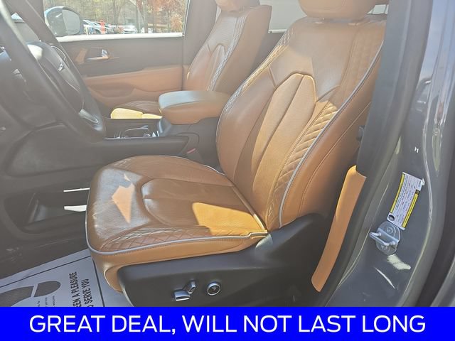 Used 2022 Chrysler Pacifica Pinnacle AWD/4WD image 15