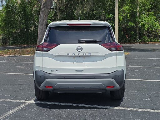 Used 2023 Nissan Rogue S FWD image 12