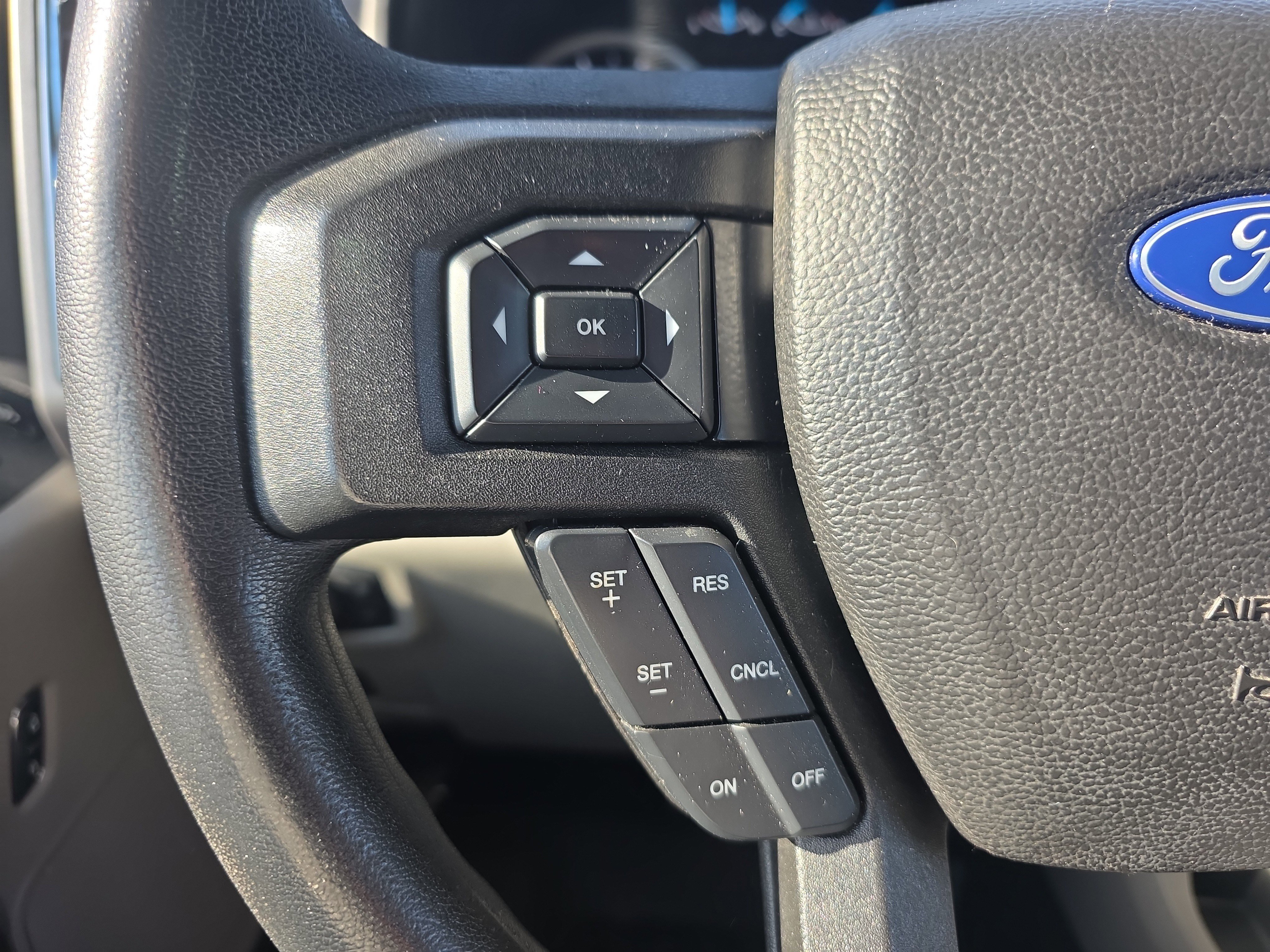 Certified 2018 Ford F250 XLT w/ XLT Premium Package image 32