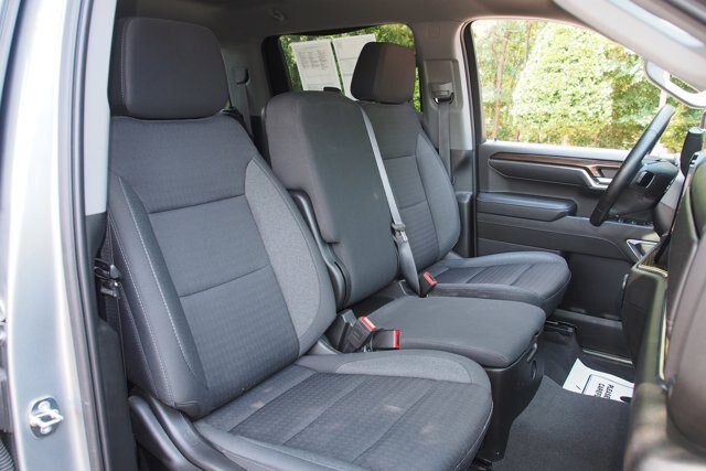 Used 2023 Chevrolet Silverado 1500 LT AWD/4WD image 12