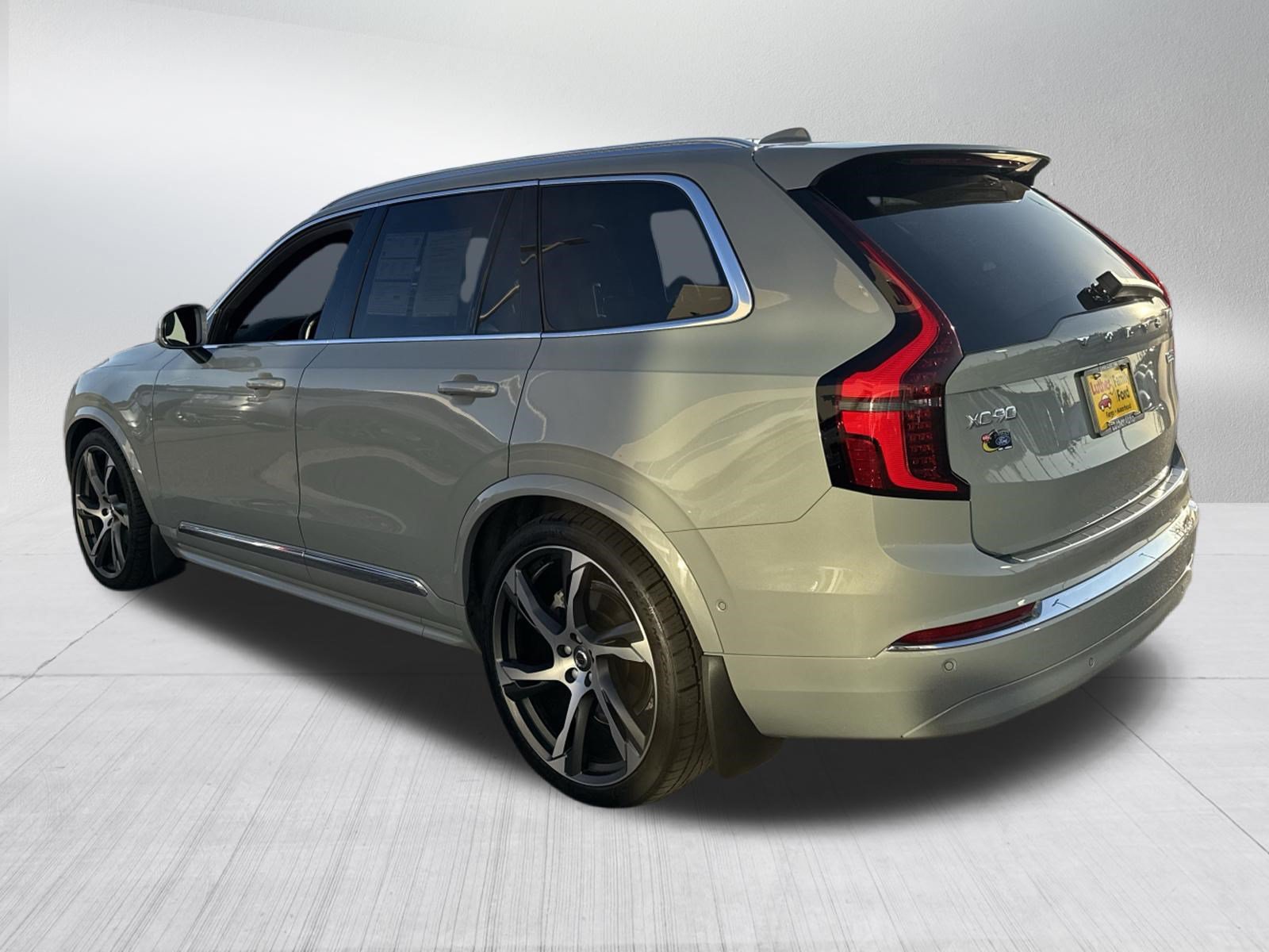 Used 2026 Volvo XC90 B6 Ultra AWD/4WD image 5