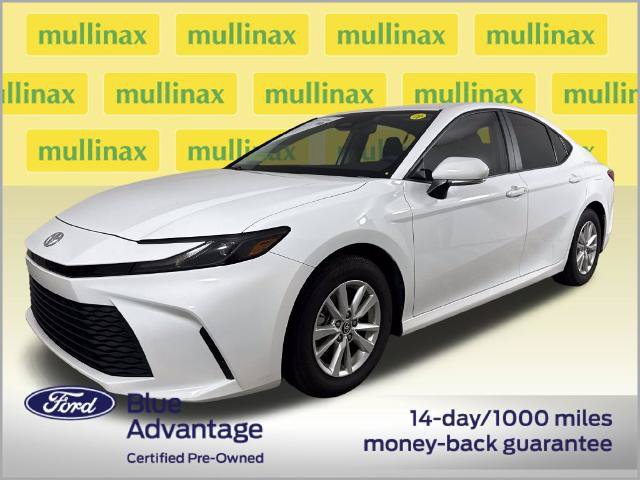 Used 2025 Toyota Camry LE w/ Convenience Package FWD image 14