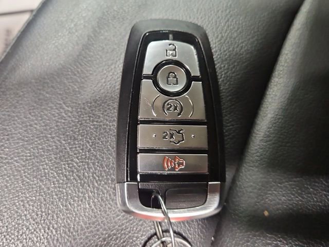 Certified 2018 Ford Edge SEL w/ Equipment Group 201A FWD image 25