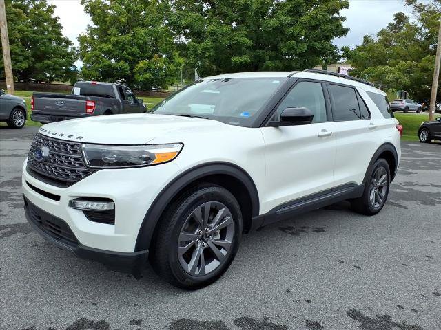 Certified 2024 Ford Explorer XLT w/ Equipment Group 202A