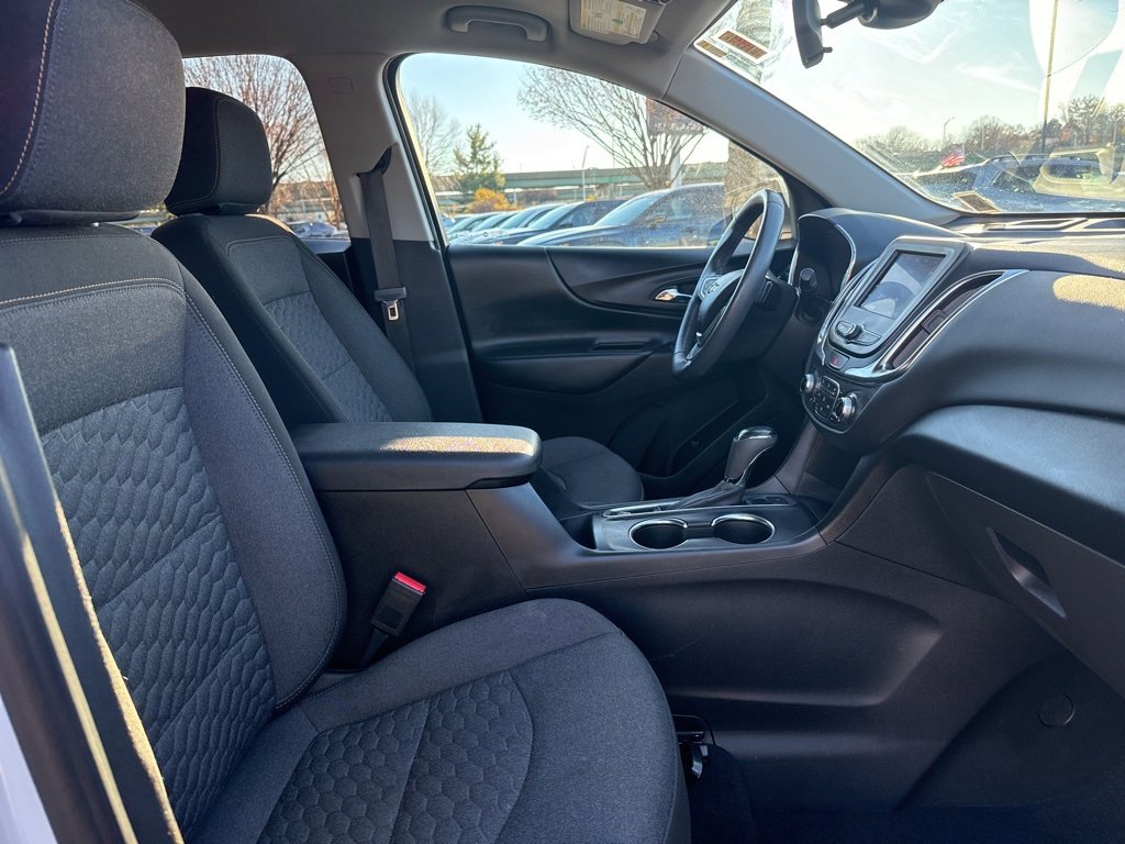 Used 2021 Chevrolet Equinox LT image 30
