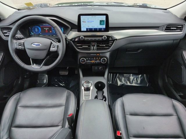 Certified 2021 Ford Escape Titanium w/ Class II Trailer Tow Package AWD/4WD image 14