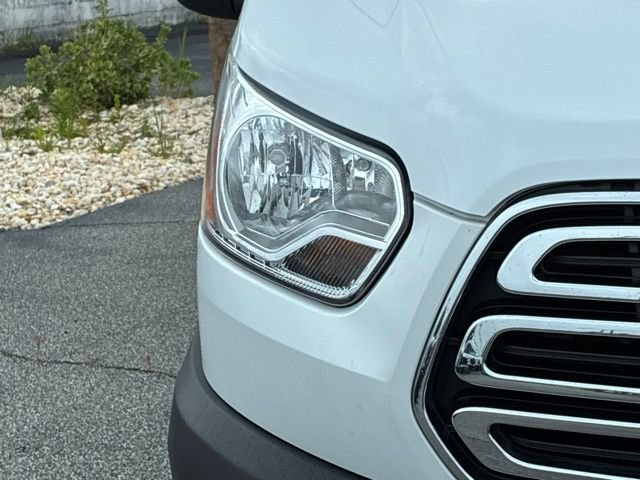 Certified 2019 Ford Transit 150 XLT RWD image 9