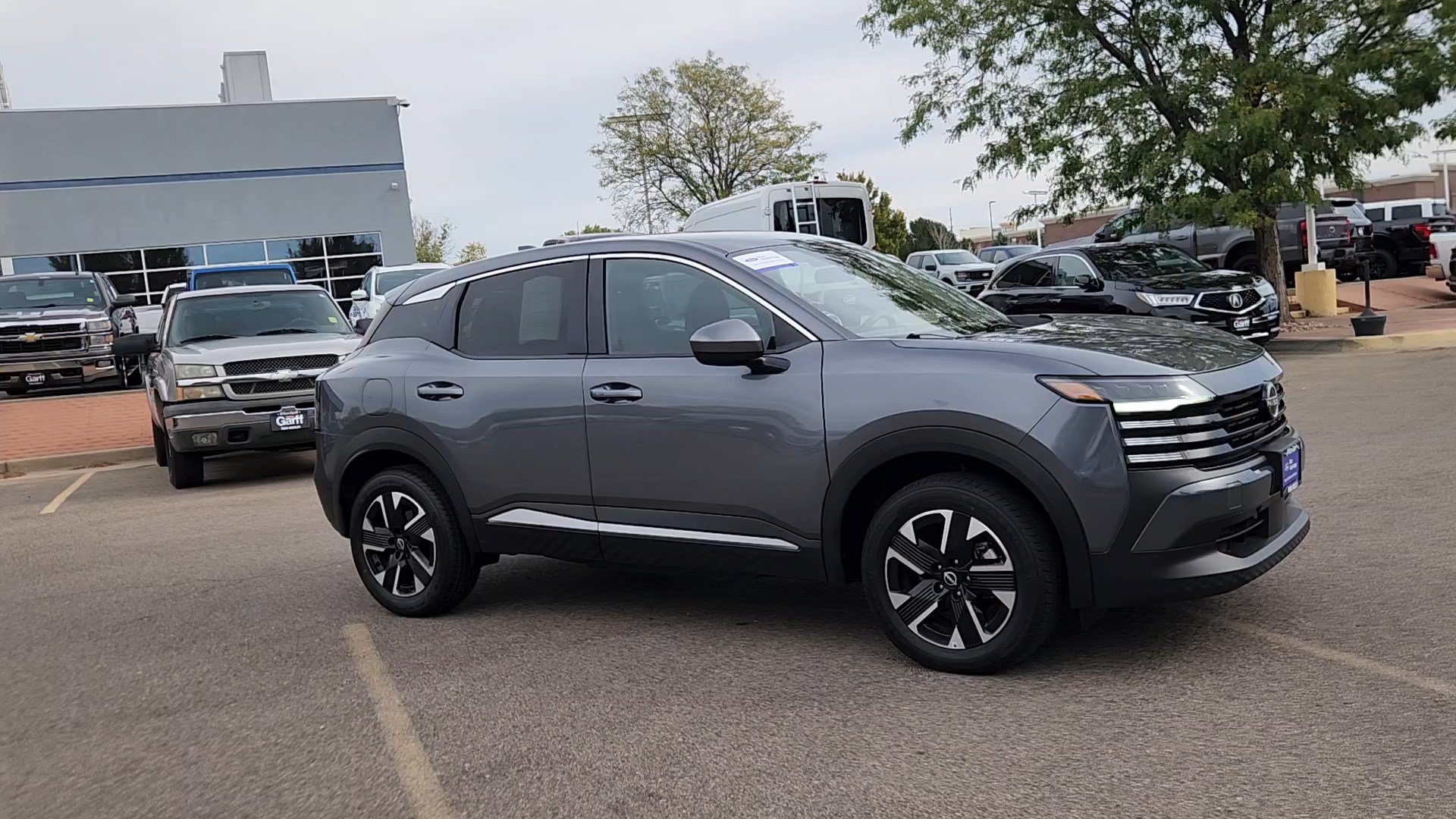 Used 2025 Nissan Kicks SV AWD/4WD image 9
