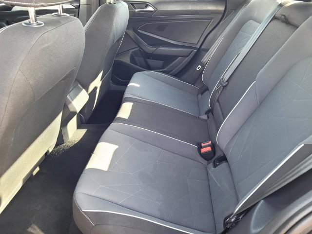 Used 2025 Volkswagen Jetta Sport FWD image 12