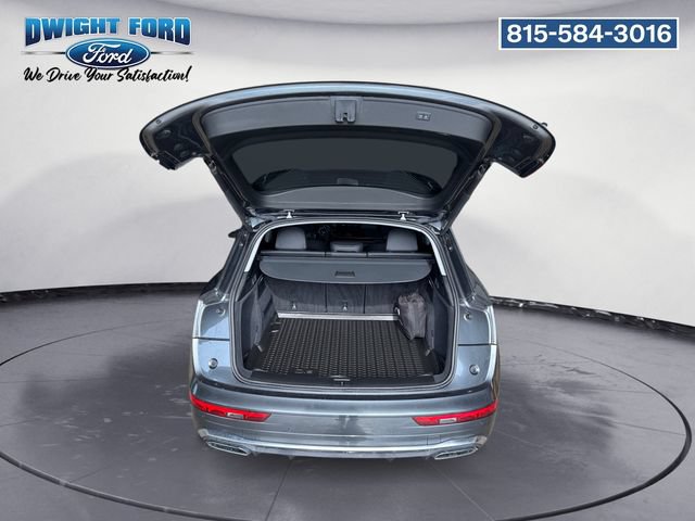 Used 2023 Audi Q5 2.0T Premium w/ Convenience Package AWD/4WD image 18