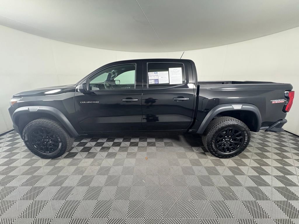 Used 2024 Chevrolet Colorado Trail Boss image 2