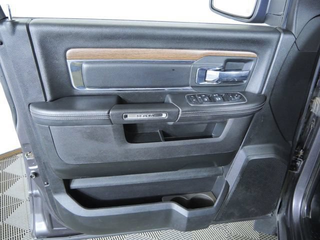 Used 2017 RAM 1500 Laramie w/ Convenience Group AWD/4WD image 21