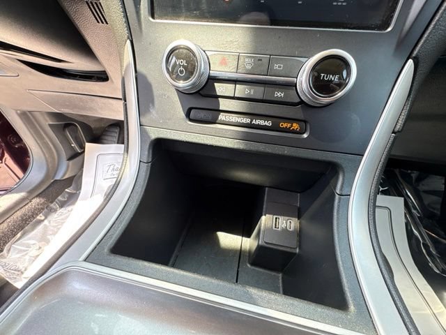Certified 2024 Ford Edge SEL AWD/4WD image 18