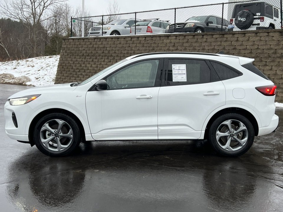 Certified 2023 Ford Escape ST-Line w/ Tech Pack #1 image 41